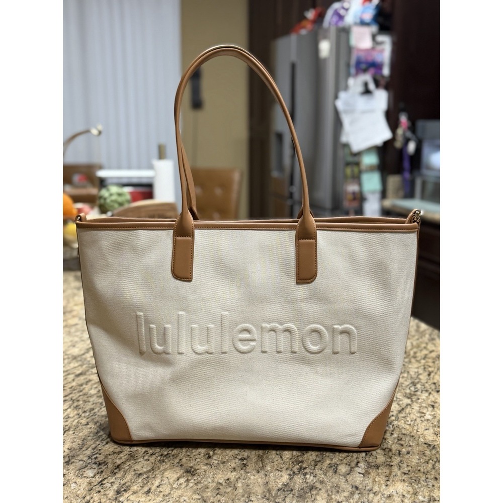 Lululemon Classic Canvas Tote Bag & Wristlet 16L 100% Authentic